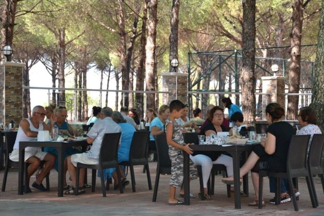 Ayvalık Belediyesi&rsquo;nin Taşk&ouml;şk&rsquo;&uuml; Dolup Taşıyor