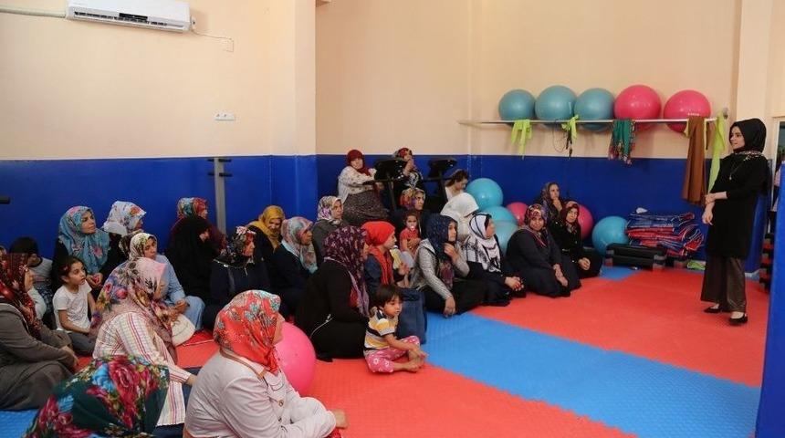 Gen&ccedil;lere Madde Bağımlılığının Sakıncaları Anlatılıyor