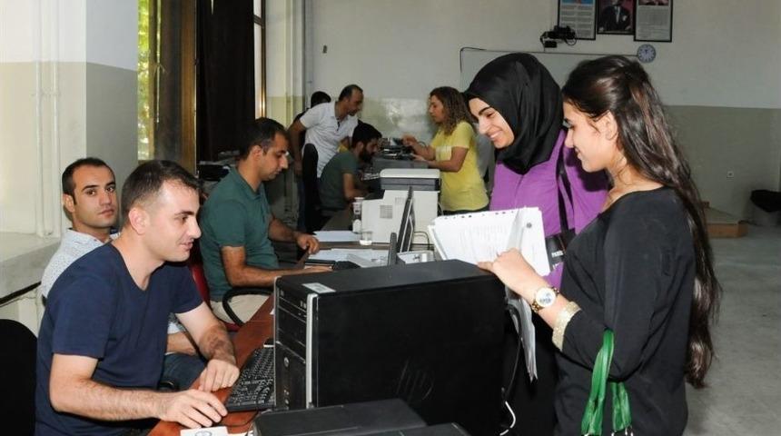 Batman &Uuml;niversitesini 2 Bin 542 &Ouml;ğrenci Adayı Tercih Etti