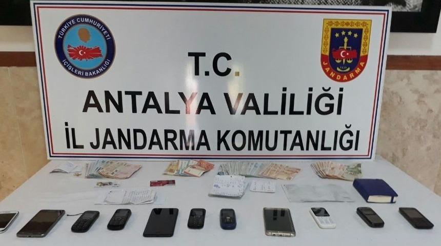 Antalya&rsquo;da Jandarmadan Fuhuş Operasyonu