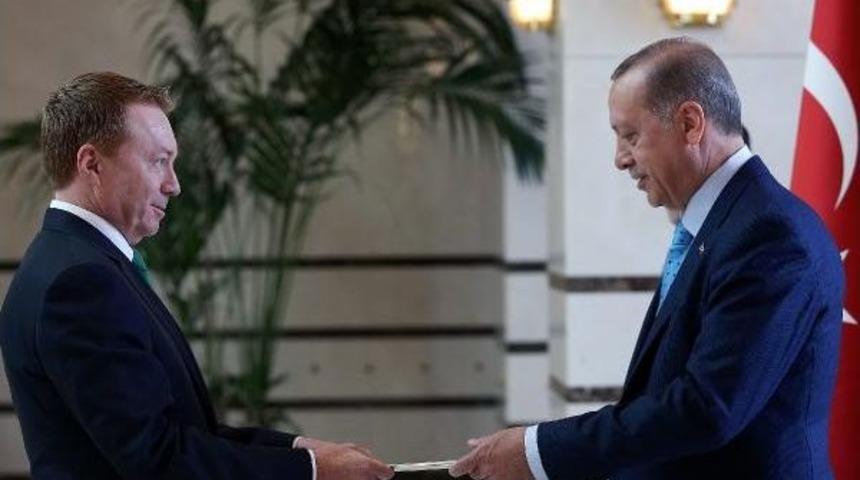 Cumhurbaşkanı Erdoğan'a Avustralya B&uuml;y&uuml;kel&ccedil;isi'nden G&uuml;ven Mektubu
