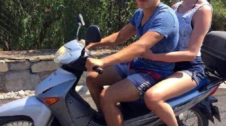 Motosikletinin &Ouml;n Tekerleği &Ccedil;alındı