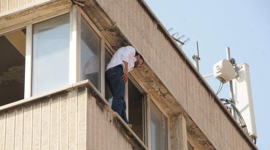 Babası Sevdiği Kızı İstemeyince İntihar Etmek İstedi