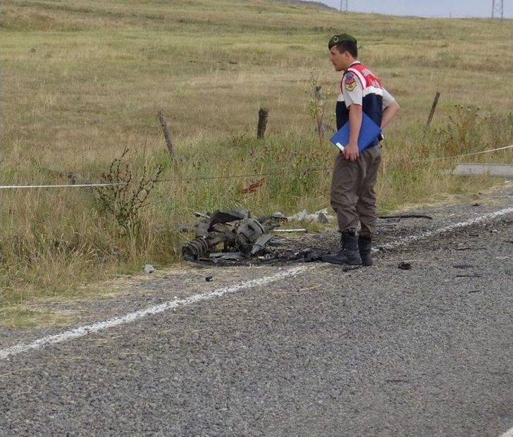 Kars-ani Yolunda Trafik Kazası: 1 Ölü, 4 Yaralı G1