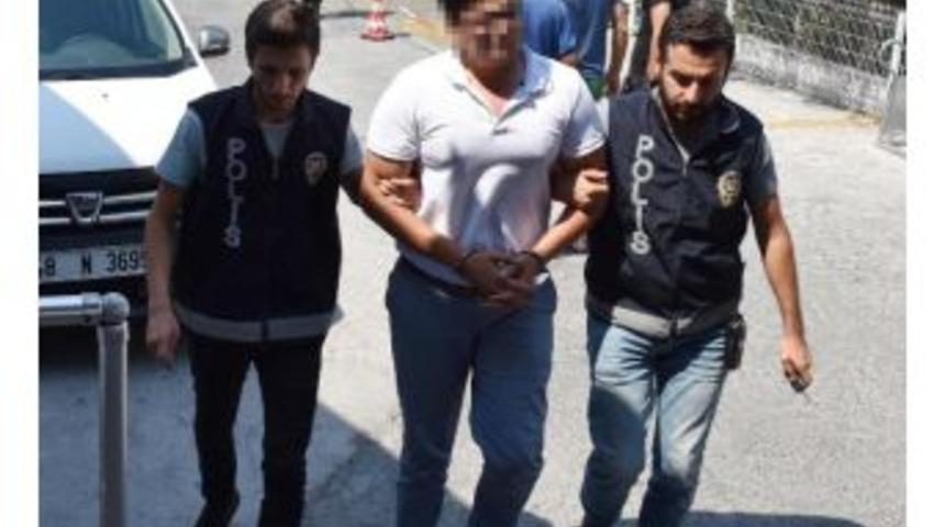 2 Üsteğmene Fetö Gözaltısı