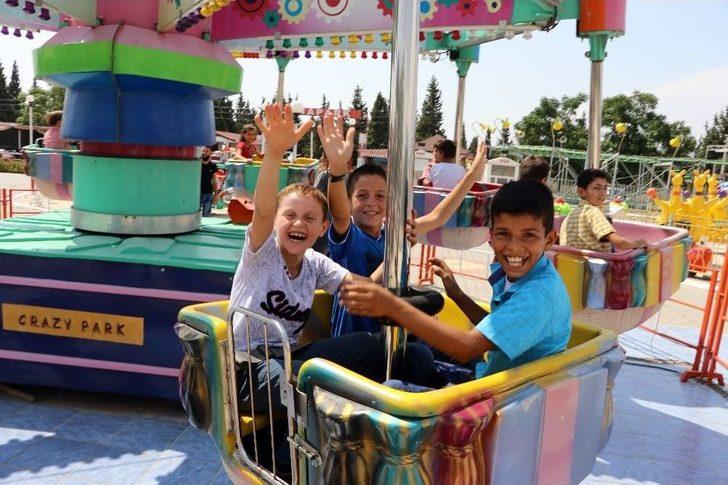 Artık Yüzleri Gülüyor G4