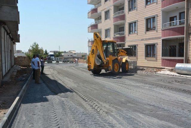 40 Derece Sıcakta 40 Bin Metrekare Kilitli Parke Taşı Döşendi