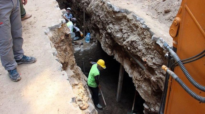 İshale Hattı Kazısından Tarih Fışkırdı