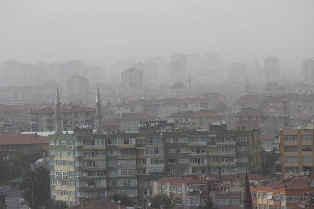 Kayseri’yi Toz Bulutu Kapladı