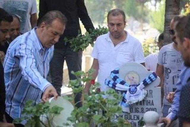 Bekir Çınar, Kabri Başında Anıldı