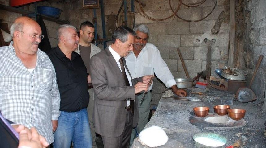 Vali Kalkancı Esnaflarla Bir Araya Geldi