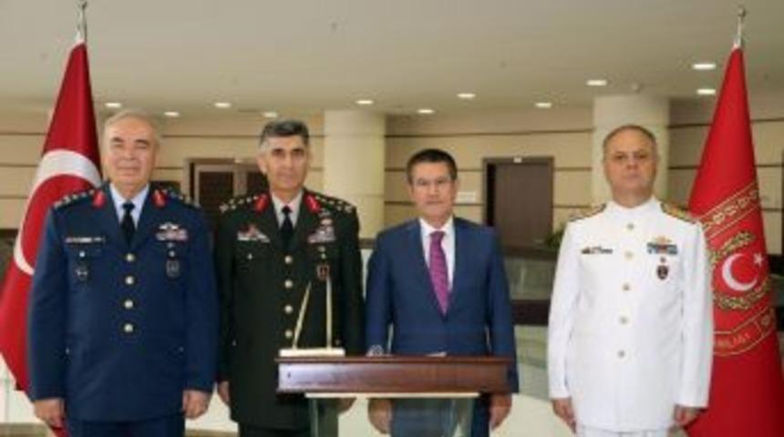 G&ouml;revi Sona Eren Kuvvet Komutanlarından Bakan Canikli&rsquo;ye Veda Ziyareti