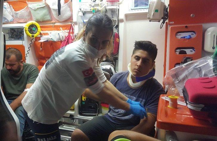 Samsun’da İki Otomobil Çarpıştı: 5 Yaralı G5