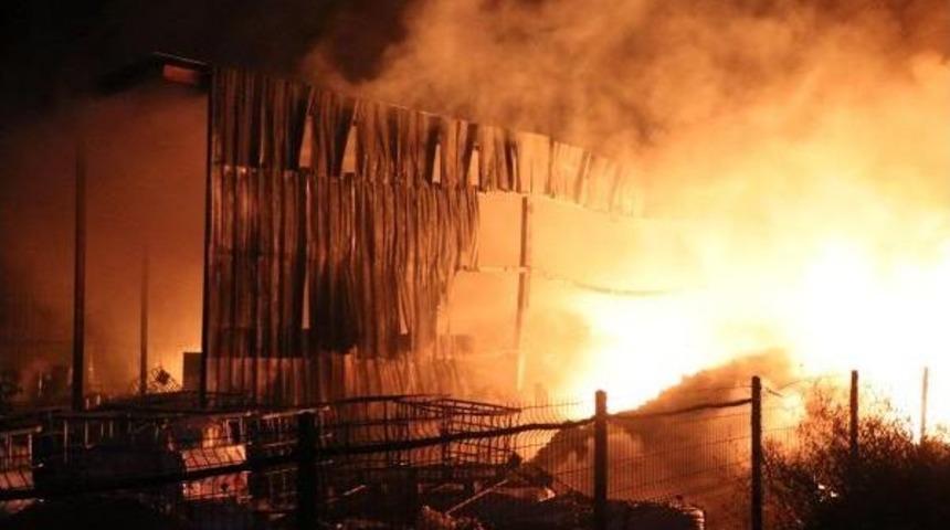 Katı Atık &Uuml;retim Tesisinde Yangın &Ccedil;ıktı