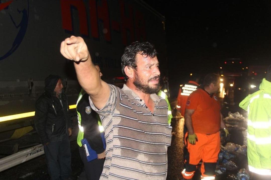 Sivas&rsquo;ta Zincirleme Trafik Kazası: 2 &Ouml;l&uuml;, 7 Yaralı