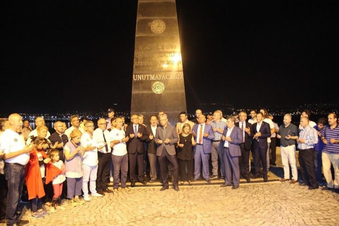 Deprem Şehitleri G&ouml;lc&uuml;k&rsquo;te Anıldı