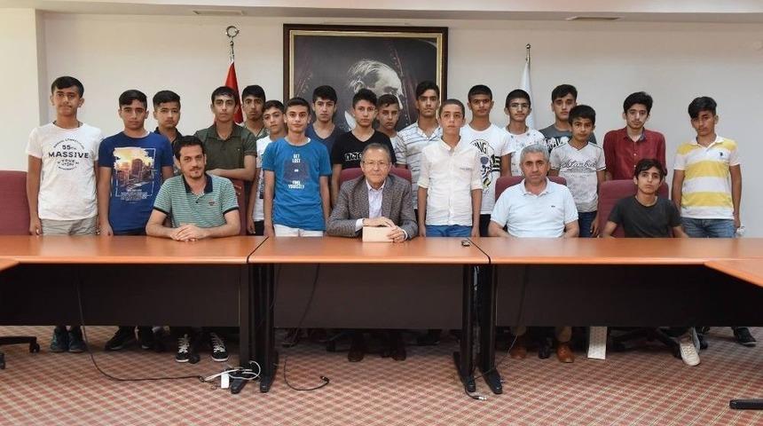 Balıkesir Ve Şırnak Arasında G&ouml;n&uuml;l K&ouml;pr&uuml;s&uuml; Kuruldu