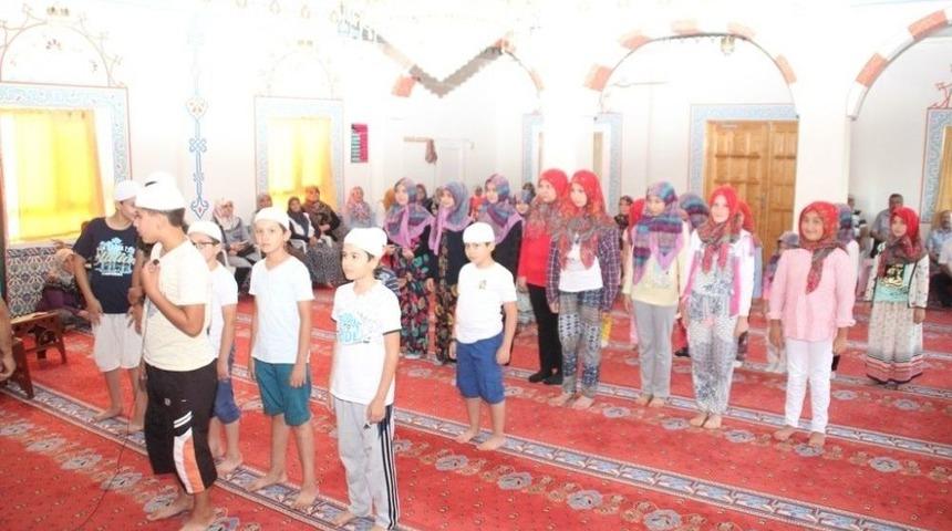 Kur&rsquo;an Kursu &Ouml;ğrencileri Eğitimlerinin Tamamladı