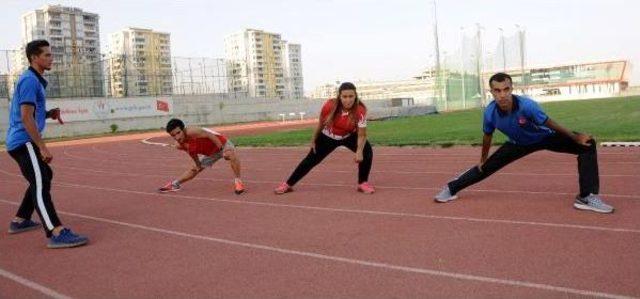 Görme Engelli Atlet Çift, Olimpiyatlara Hazırlanıyor