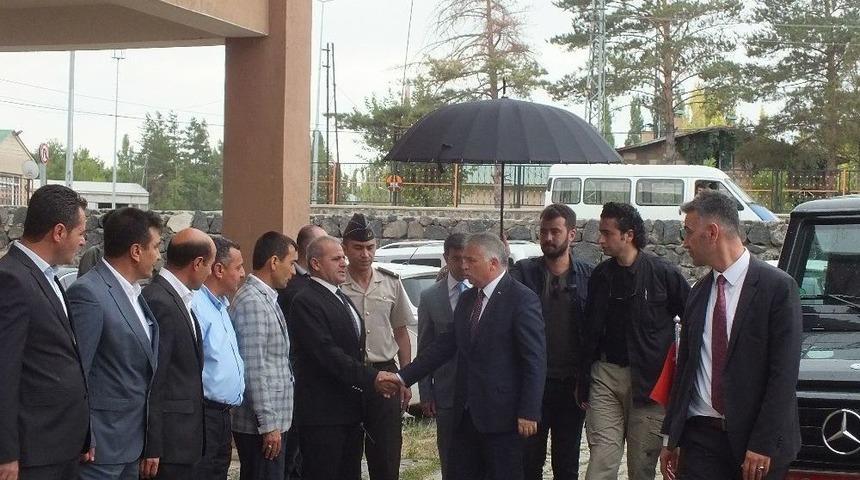 Vali Yıldırım Malazgirt&rsquo;te
