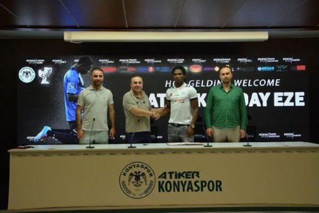 Atiker Konyaspor, Patrick Friday Eze Ile Sözleşme Imzaladı