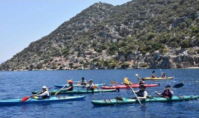 Kekova'da Tarih Ve Doğanın Içinde Kano Turu