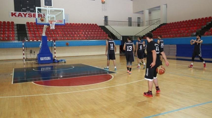 Melikgazi Belediyespor Basketbol Takımı Yerel Lig&rsquo;de