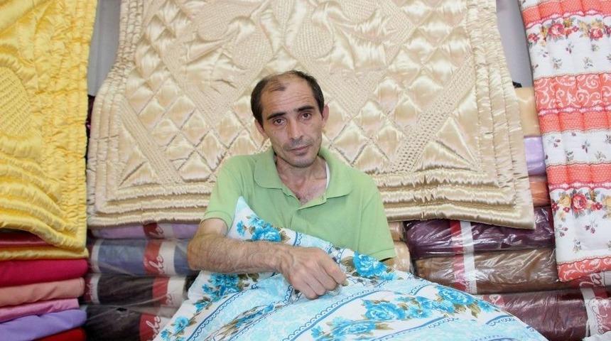 Makineler &Ccedil;ıktı, El İşi Yorgancılık Bitti