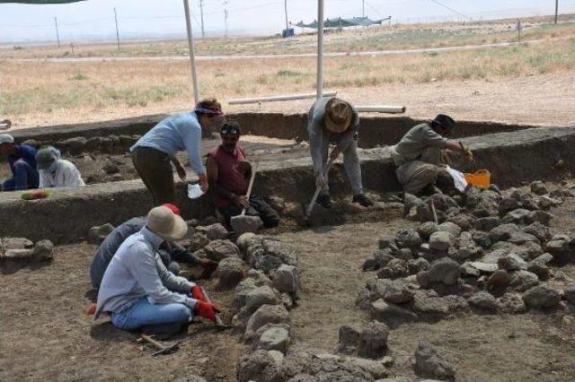 Zincirli Höyük'te 11'inci Etap Kazıları Başladı