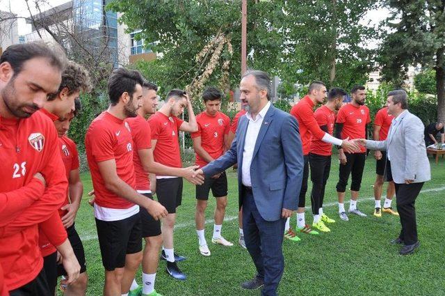 İnegölspor’a Destek