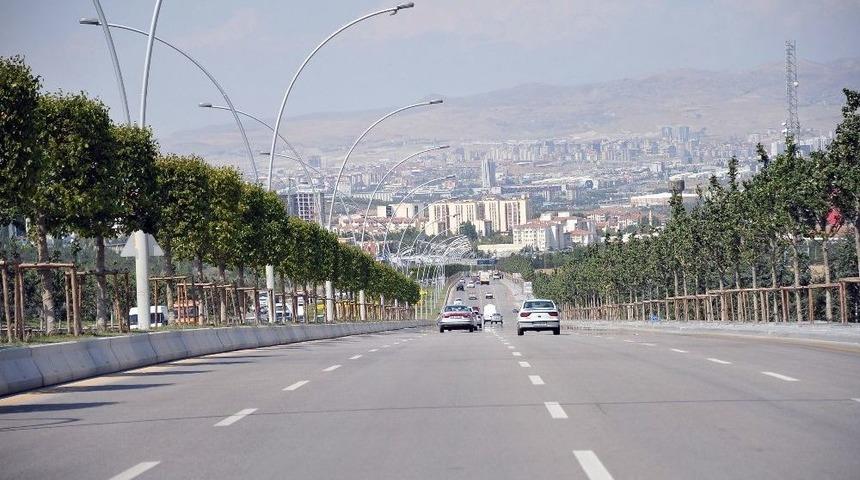 Odt&uuml; Arazisinin Kenarından Ge&ccedil;irilecek Yol