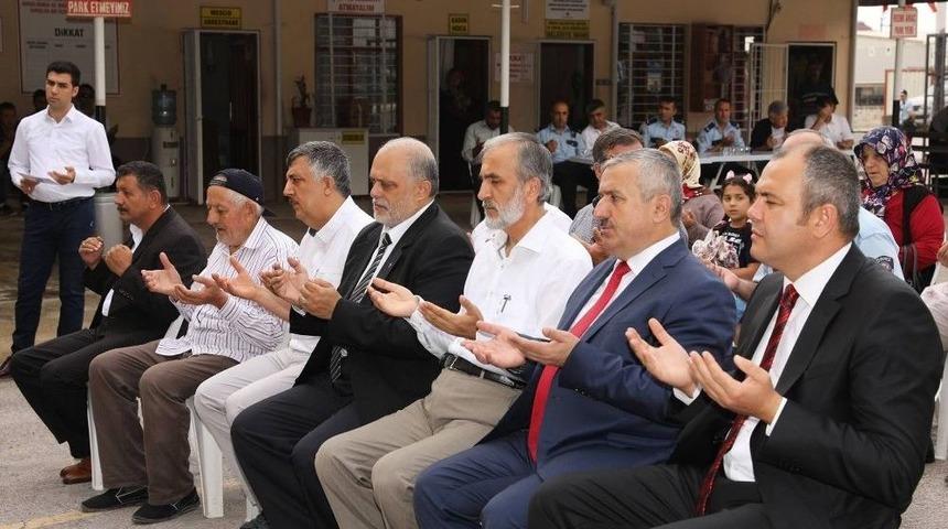 Deprem Şehitleri Dualarla Anıldı