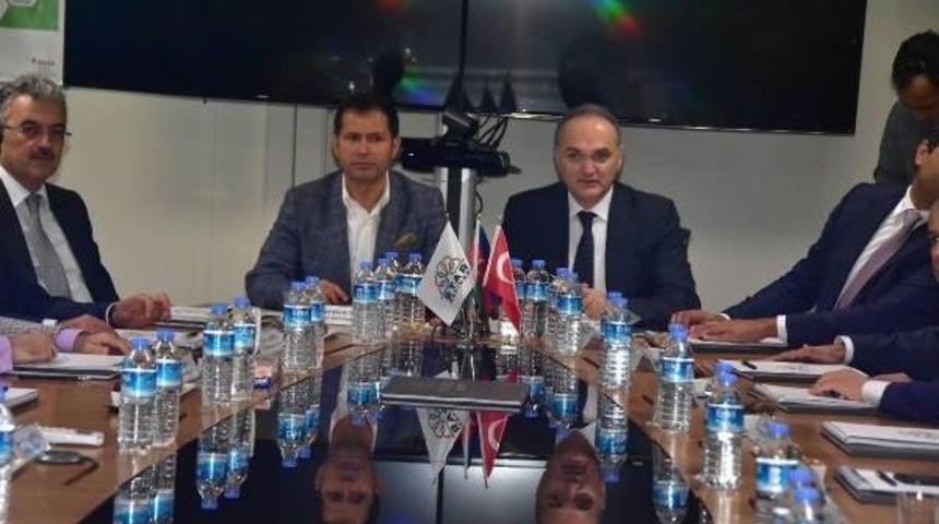 Bakan &Ouml;zl&uuml;: İzmir'in Sanayi Kapasitesini Inceliyoruz