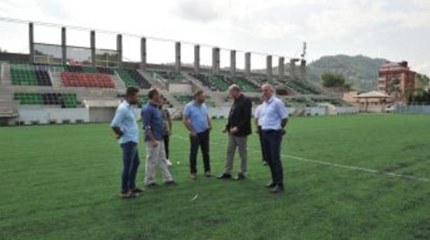 Araklıspor Kul&uuml;b&uuml;&rsquo;n&uuml;n &lsquo;risk&rsquo;li Projesine Gen&ccedil;lik Hizmetleri Ve Spor İl M&uuml;d&uuml;rl&uuml;ğ&uuml;&rsquo;nden Destek