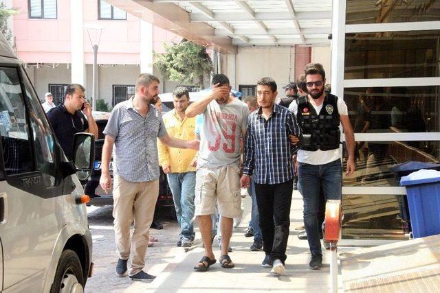 Kilis’te Uyuşturucu Operasyonunda Gözaltına Alınan 8 Kişi Adliyeye Sevk Edildi