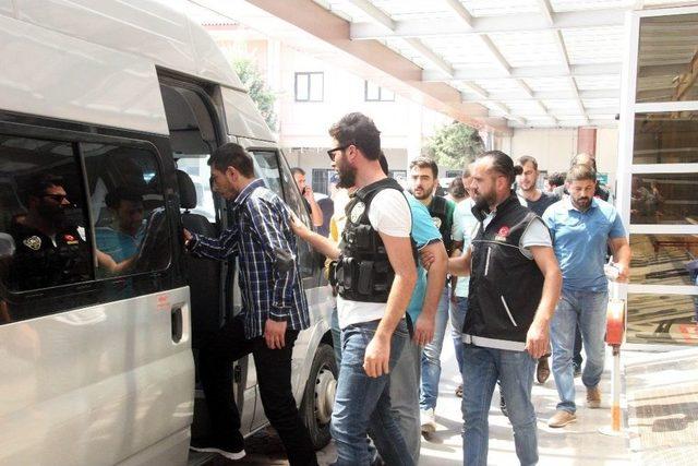 Kilis’te Uyuşturucu Operasyonunda Gözaltına Alınan 8 Kişi Adliyeye Sevk Edildi