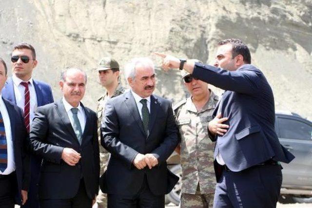 Bakan Yardımcısı Ersoy, Van- Şırnak Yolunda Inceleme Yaptı 3