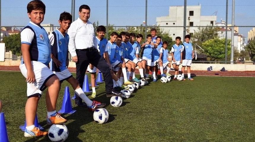 Kepez’de 4 Bin Öğrenciye Spor Eğitimi Verildi