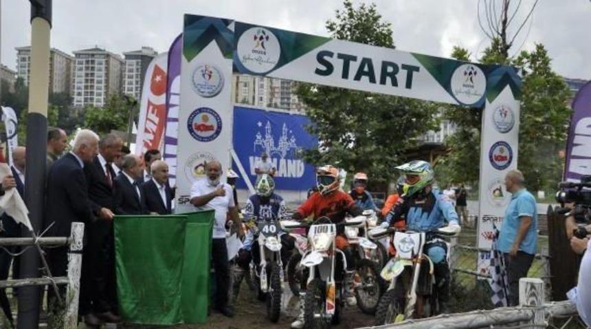 Yakın Karadeniz Düzce Baja Rallisi Tanıtımı Vialand'de Yapıldı