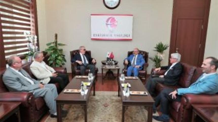 Tokyo B&uuml;y&uuml;kel&ccedil;isi Mercan, Vali &Ccedil;akacak&rsquo;ı Makamında Ziyaret Etti