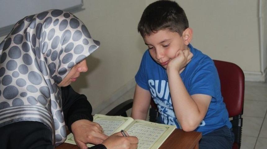 B&uuml;y&uuml;kşehir Belediyesinin Yaz Okulundan Bin 835 &Ouml;ğrenci Yararlandı