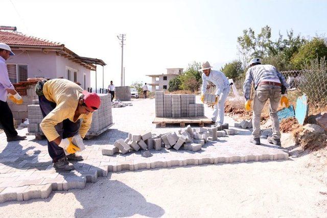 Yeşilyayla Mahallesi’nin Tüm Yollarına Taş Döşenecek