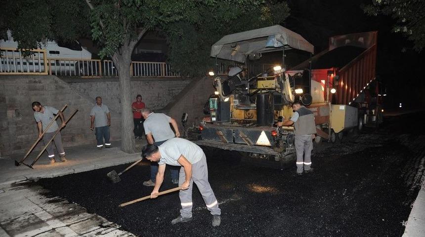Konya&rsquo;da Ana Arterler Ve &Ccedil;evre Yollarında Asfalt Yenileniyor