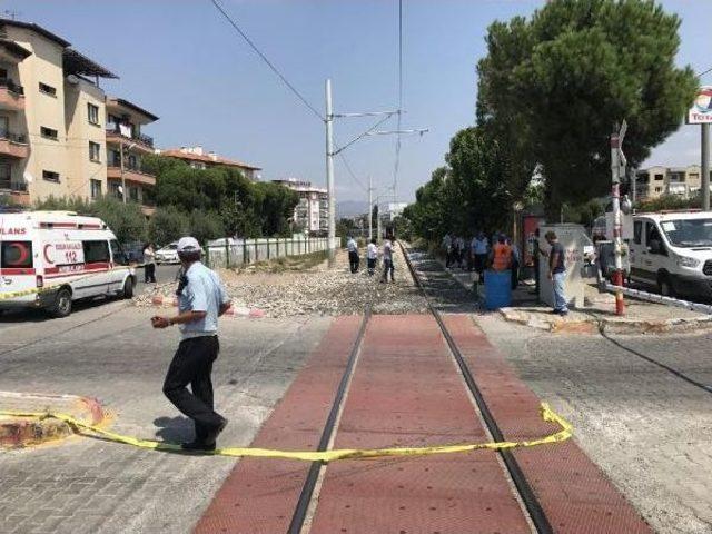 Hemzemin Geçitte Tren Çapan Bisikletli Çocuk Öldü