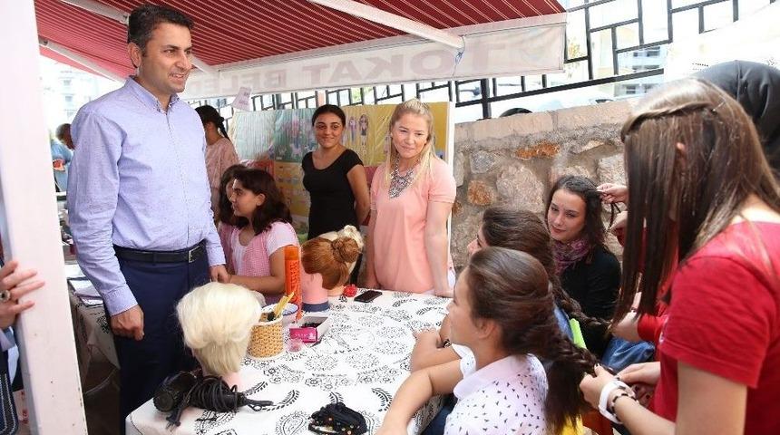 Yaz Tatilini Değerlendiren &Ouml;ğrenciler H&uuml;nerlerini Sergiledi