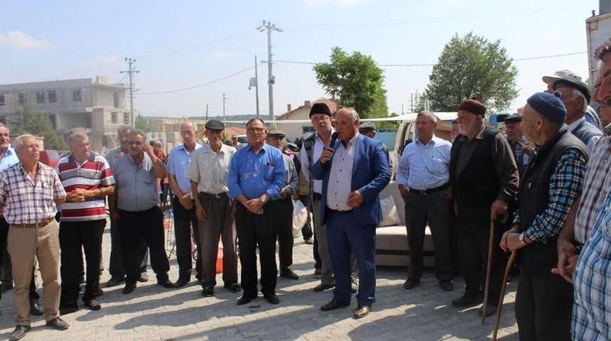 İzmir B&uuml;y&uuml;kşehir&rsquo;den Han Belediyesine Otob&uuml;s Jesti