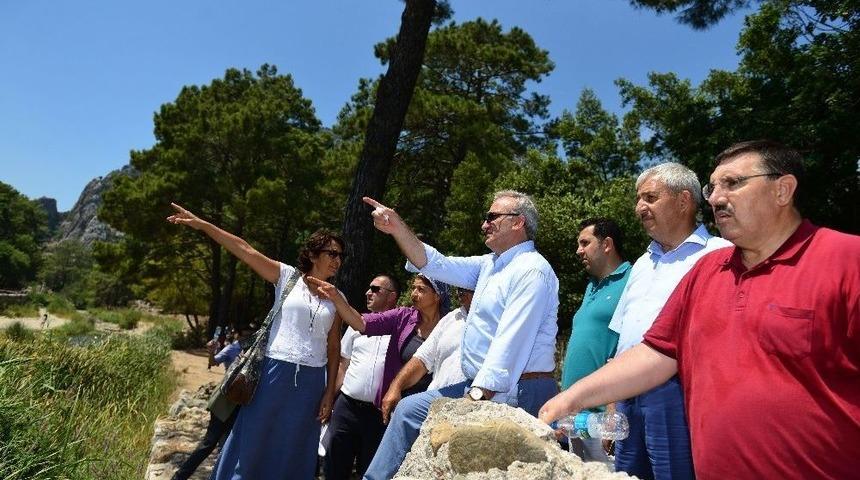 Vali Karaloğlu Turizm Alanlarını İnceledi