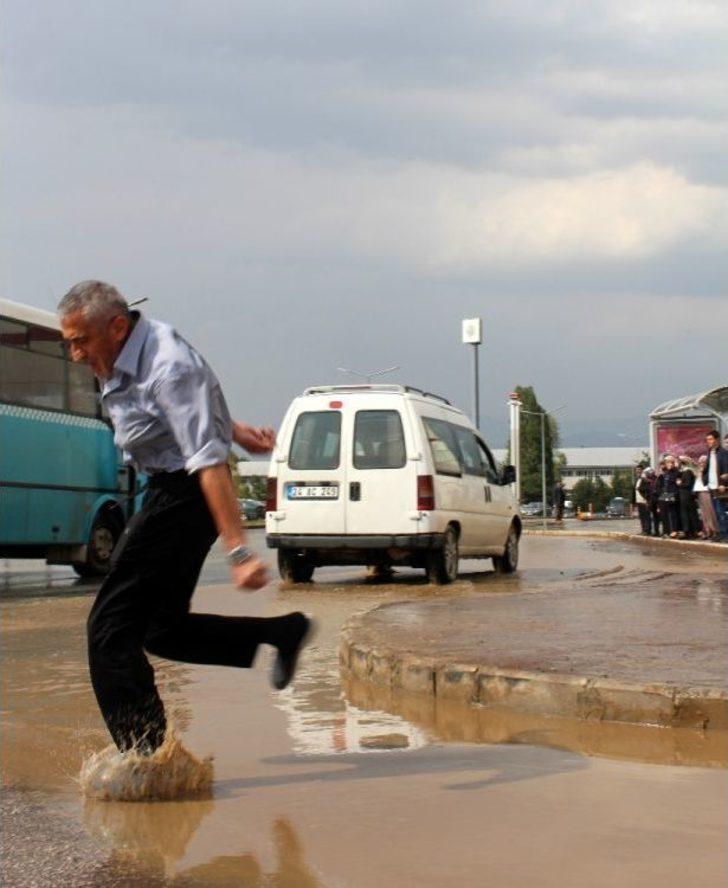 Sağanak Sonrası Hastane Bahçesini Su Bastı G5