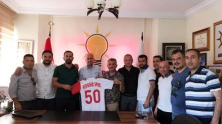 Nevşehirspor Y&ouml;neticileri Ak Parti&rsquo;yi Ziyaret Etti