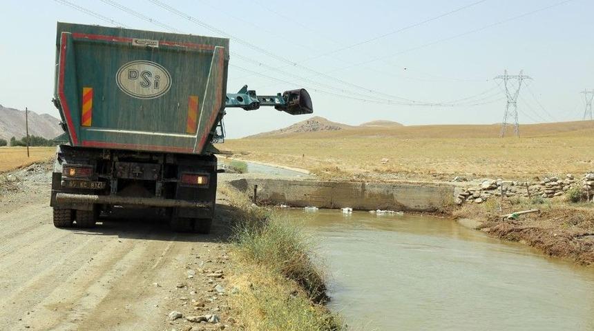 Selden Kapanan Yollar Temizleniyor